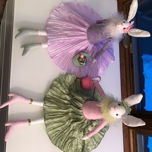 Pair of Easter Bunnies
